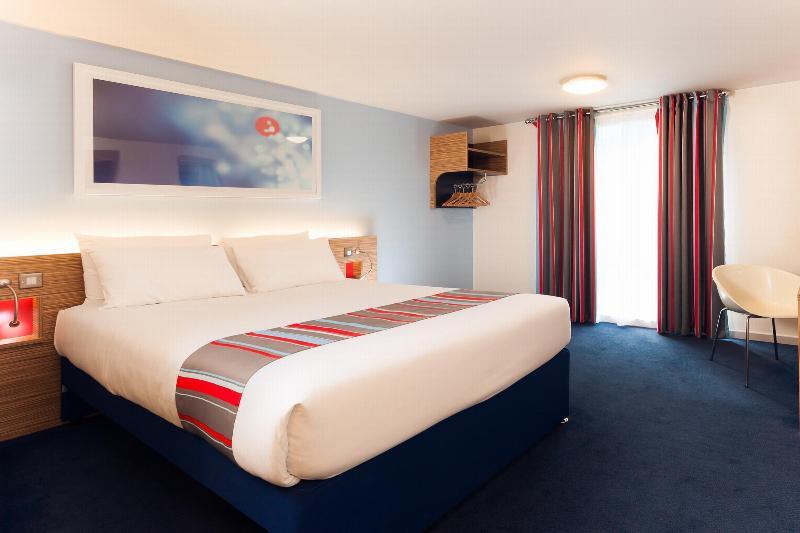 Travelodge Bedford Wyboston Экстерьер фото