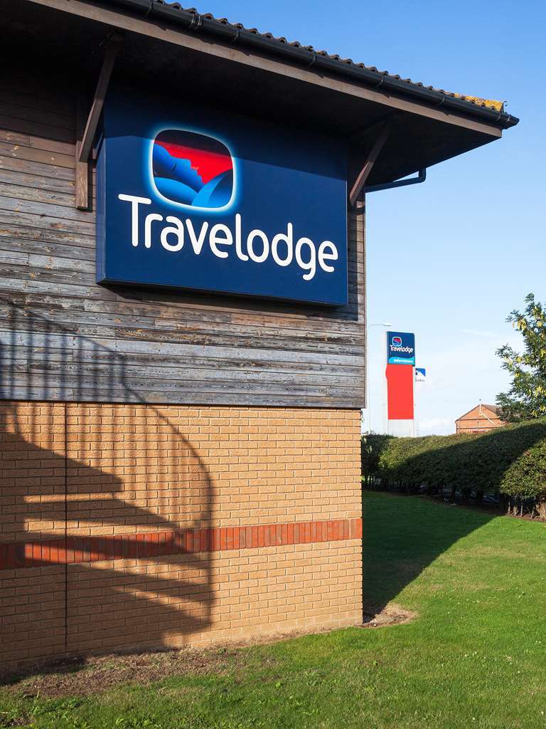 Travelodge Bedford Wyboston Экстерьер фото
