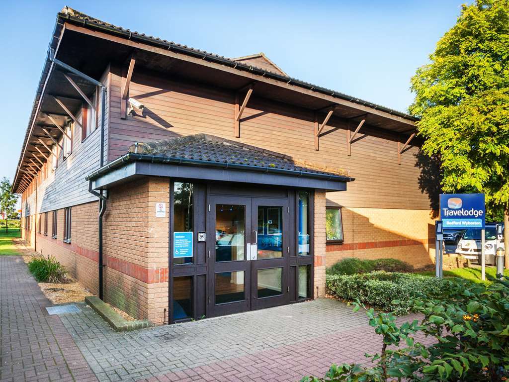 Travelodge Bedford Wyboston Экстерьер фото